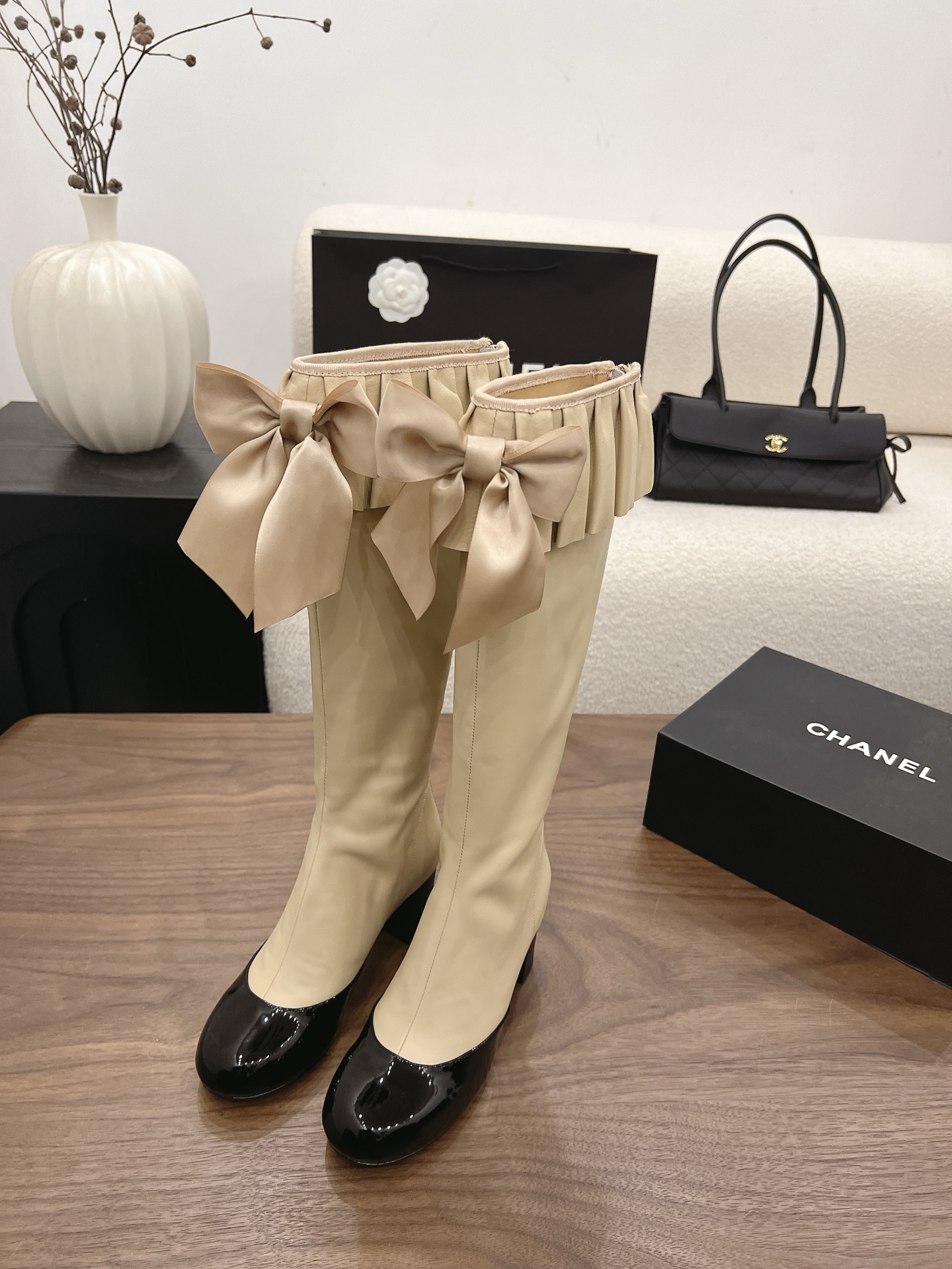 샤넬 2026 리본 힐 하이부츠 5cm