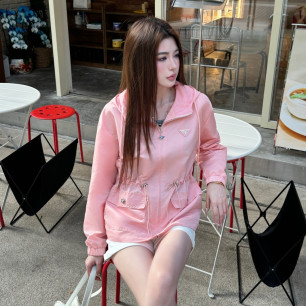 프라다 26 이른 봄 신상 자켓