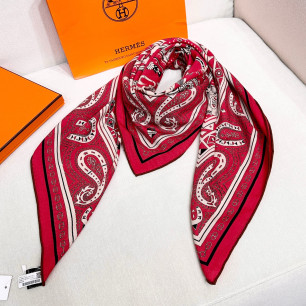 에르메스 양면 동일 스퀘어 스카프