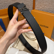 루이비통 LV 이니셜 양면 남성 벨트 3.5