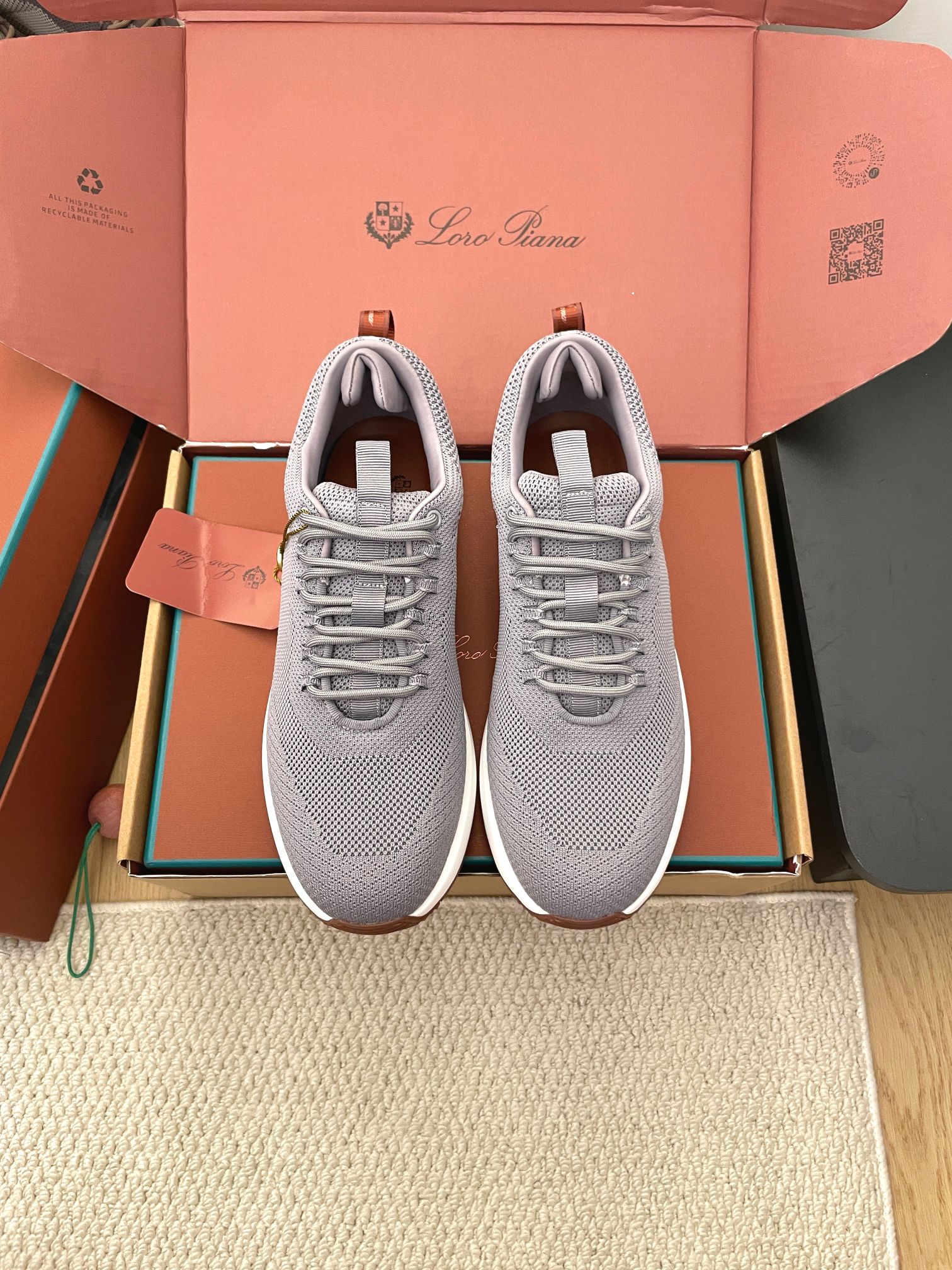 로로피아나 Walk Wish 스니커즈