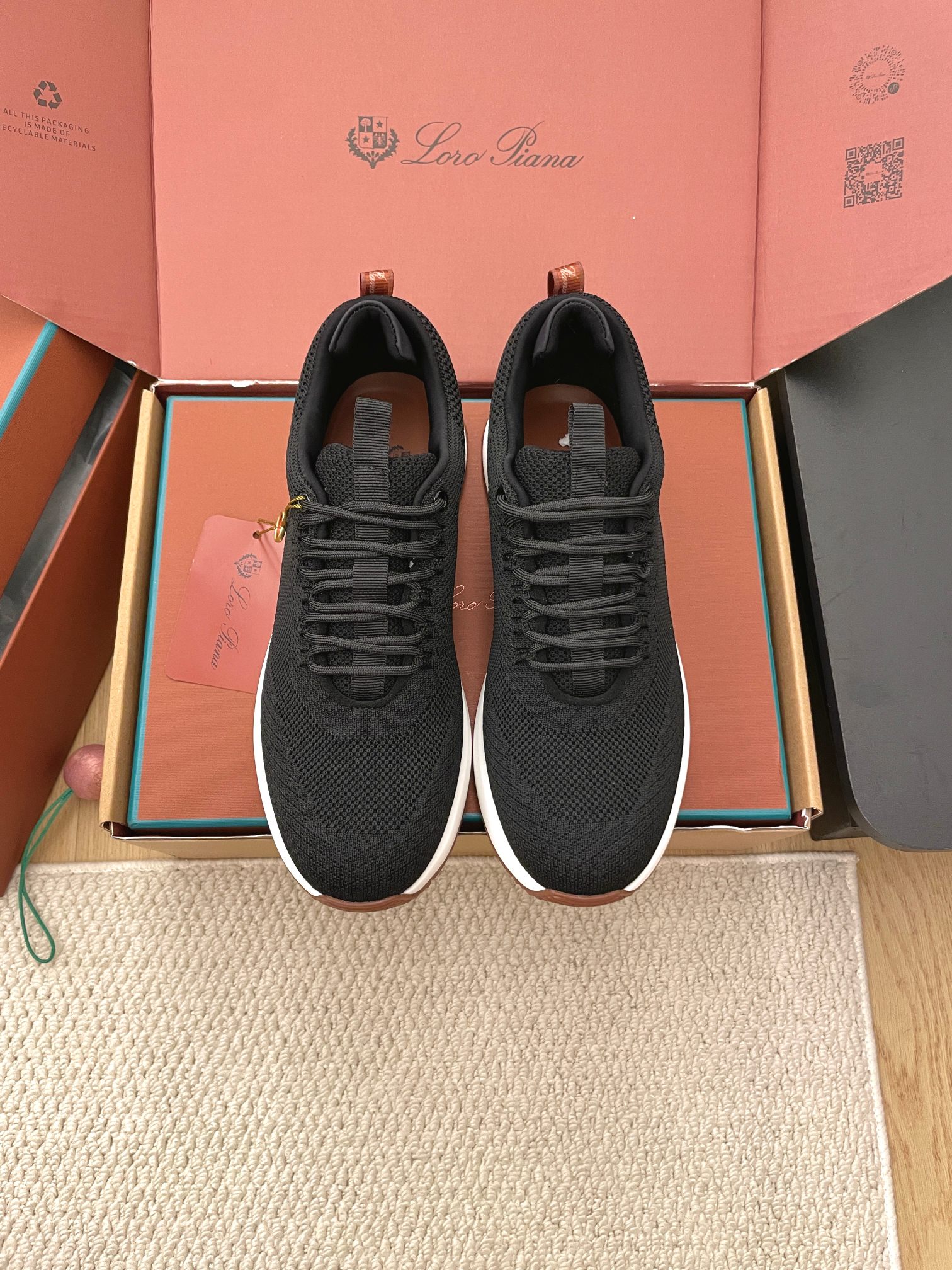 로로피아나 Walk Wish 스니커즈