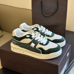 Valentino fw23 new arrival～