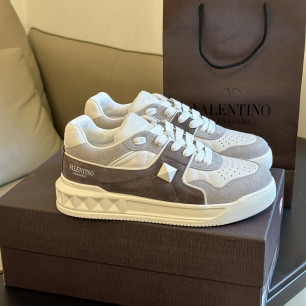 Valentino fw23 new arrival～