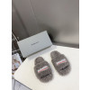 발렌시아가 26SS 신상 퍼 슬라이드