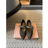 미우미우 26SS 신상 포인티드 토 플랫 슈즈