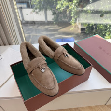 로로피아나 퍼 로퍼