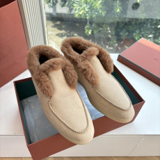 로로피아나 퍼 로퍼