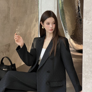 구찌 2026FW 신상 세미 자켓