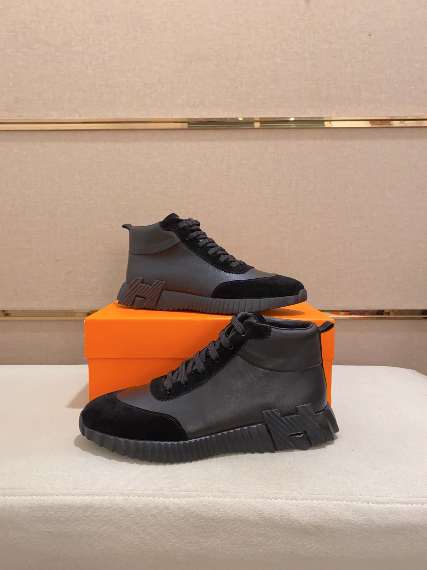 [HERMÈS] 오리지널 바운싱 하이탑 스니커즈