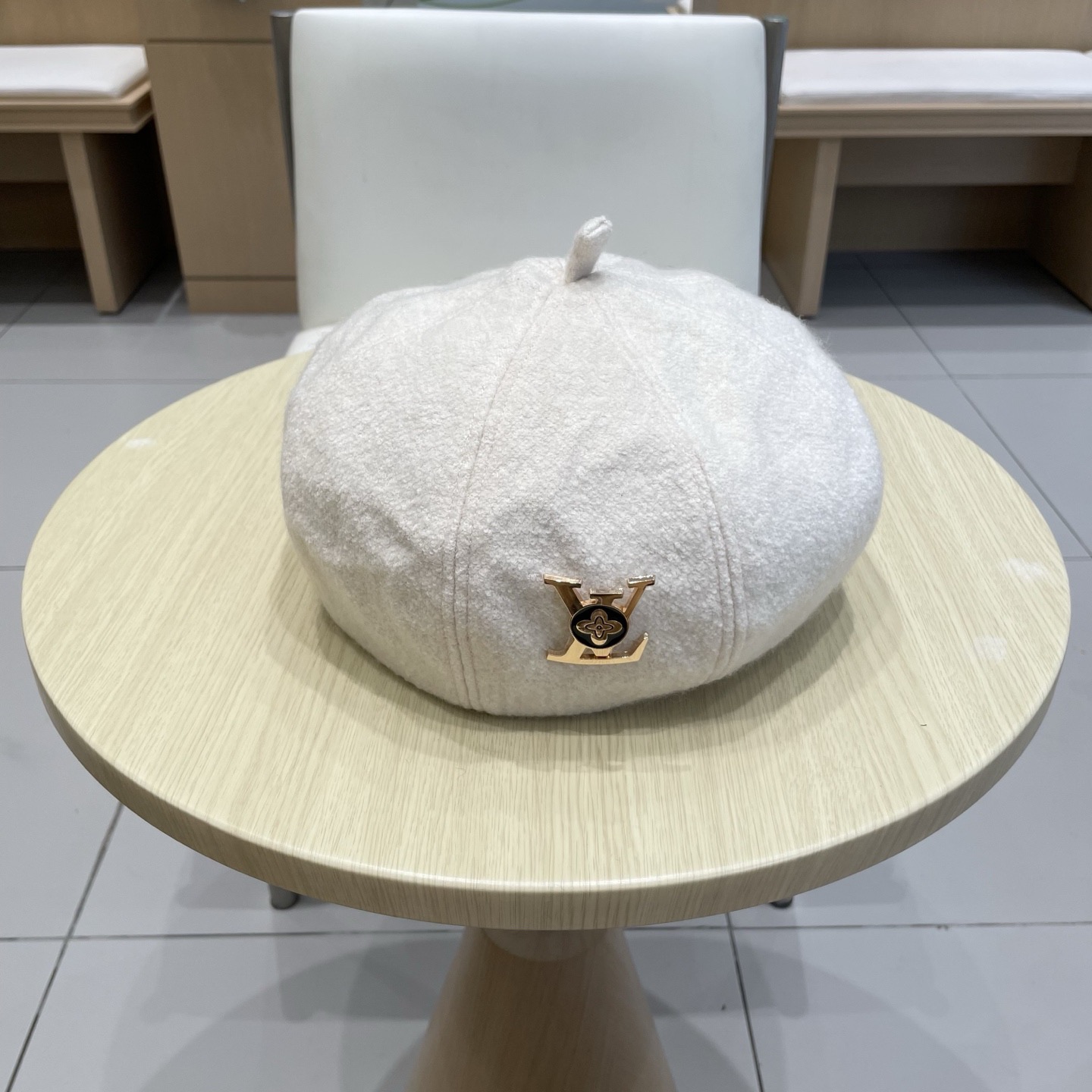 루이비통 울 베레모