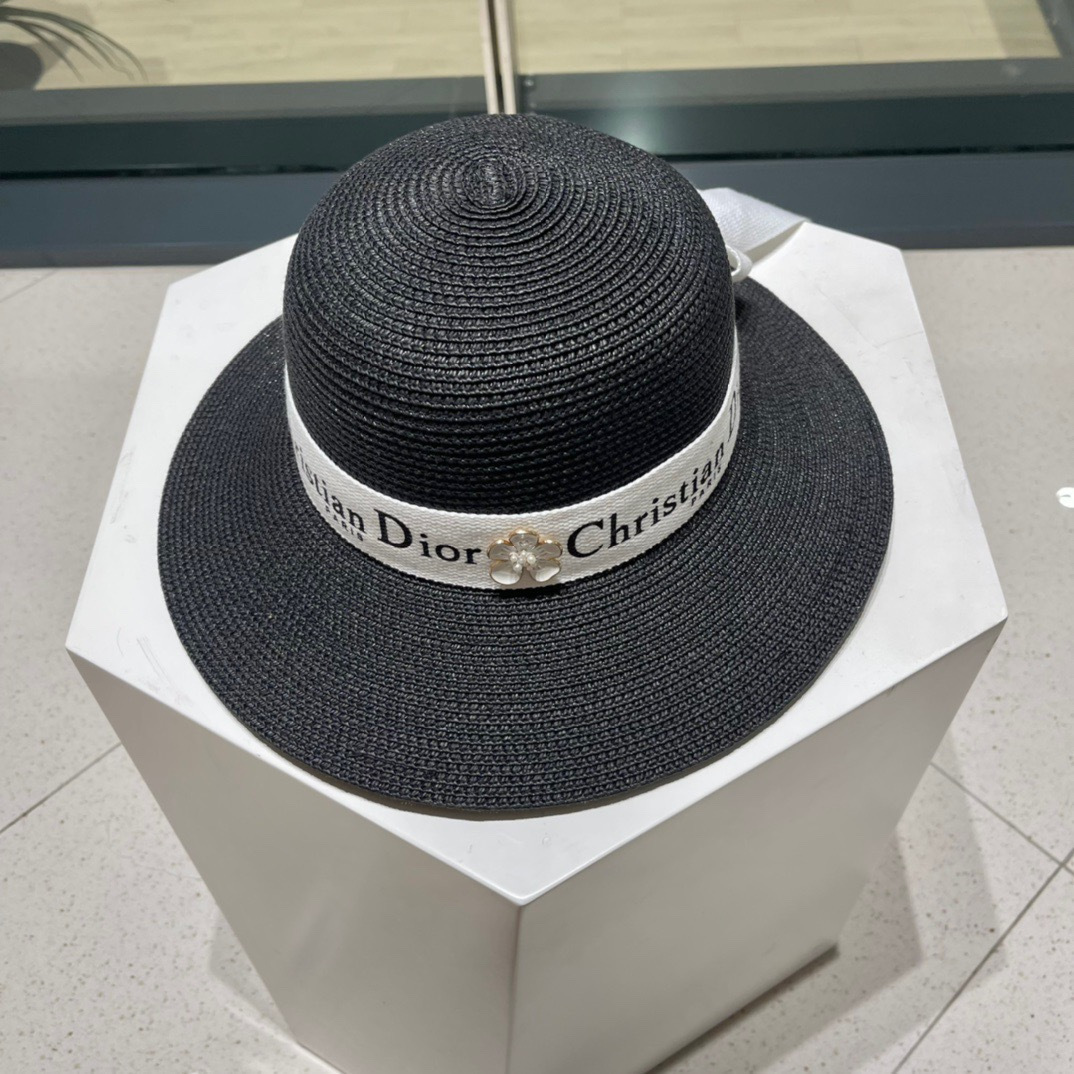 디올 신상 밀짚 버킷햇