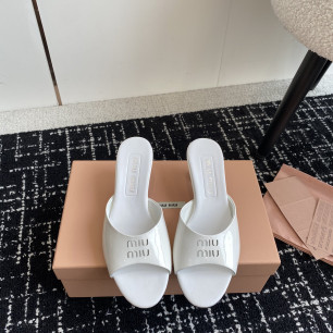 [Miu Miu] 24ss 페이턴트 뮬