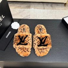 루이비통 26K 신상 퍼 슬라이드