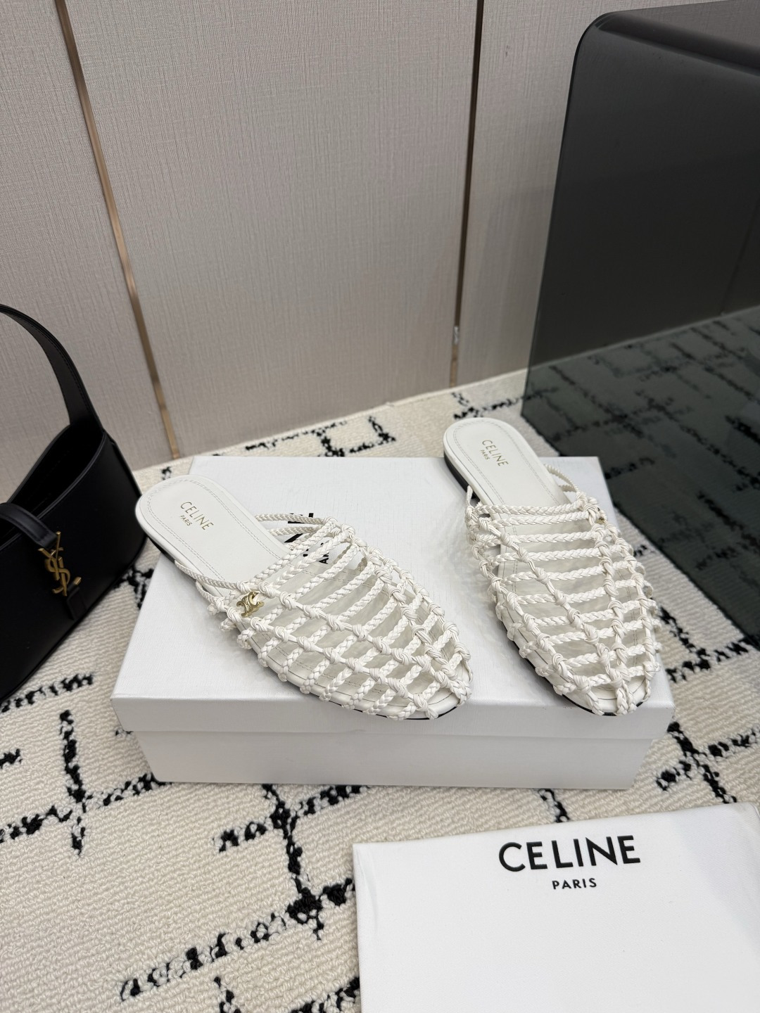 셀린느 SCOOBIE BRAIDED 뮬