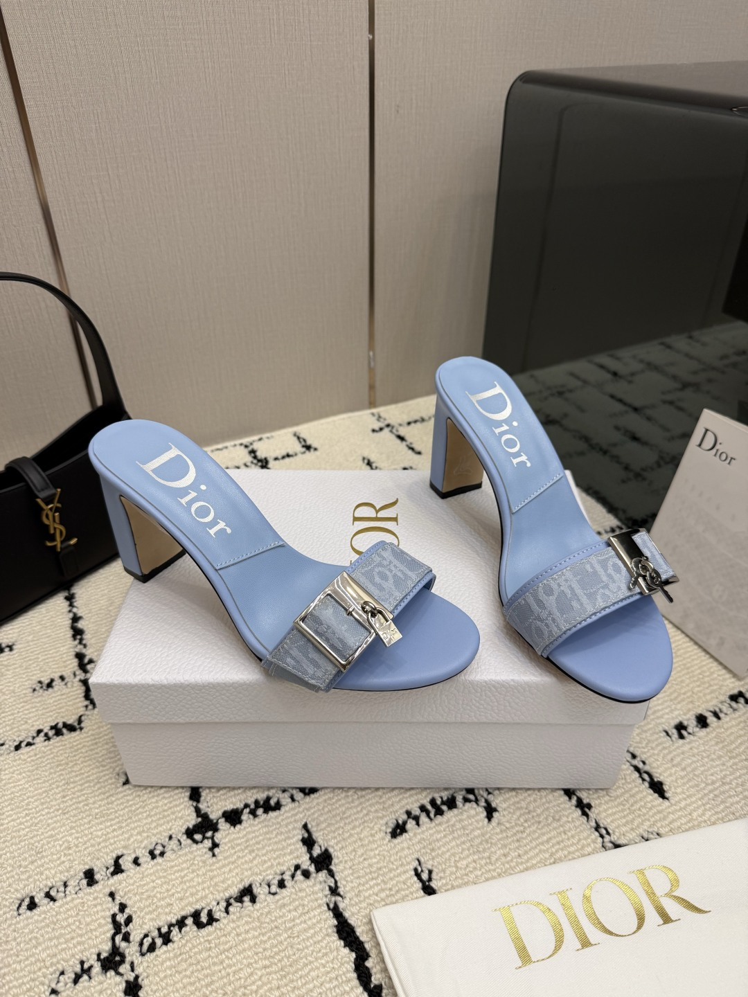 디올 26SS 신상 힐 뮬 8.5cm