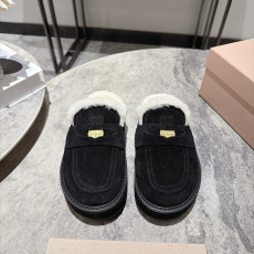 미우미우 26SS 신상 퍼 뮬