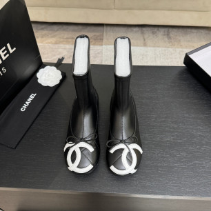 샤넬 클래식 깜봉 앵클부츠