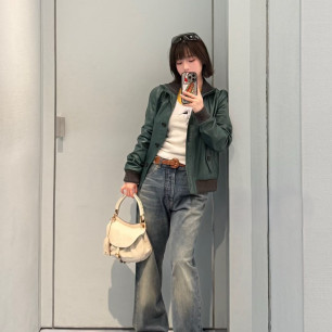 미우미우 2026FW 신상 PU 레더 자켓