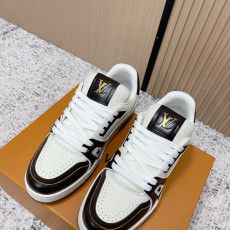 루이비통 트레이너 스니커즈