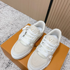 루이비통 트레이너 스니커즈