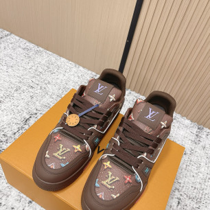 루이비통 트레이너 스니커즈