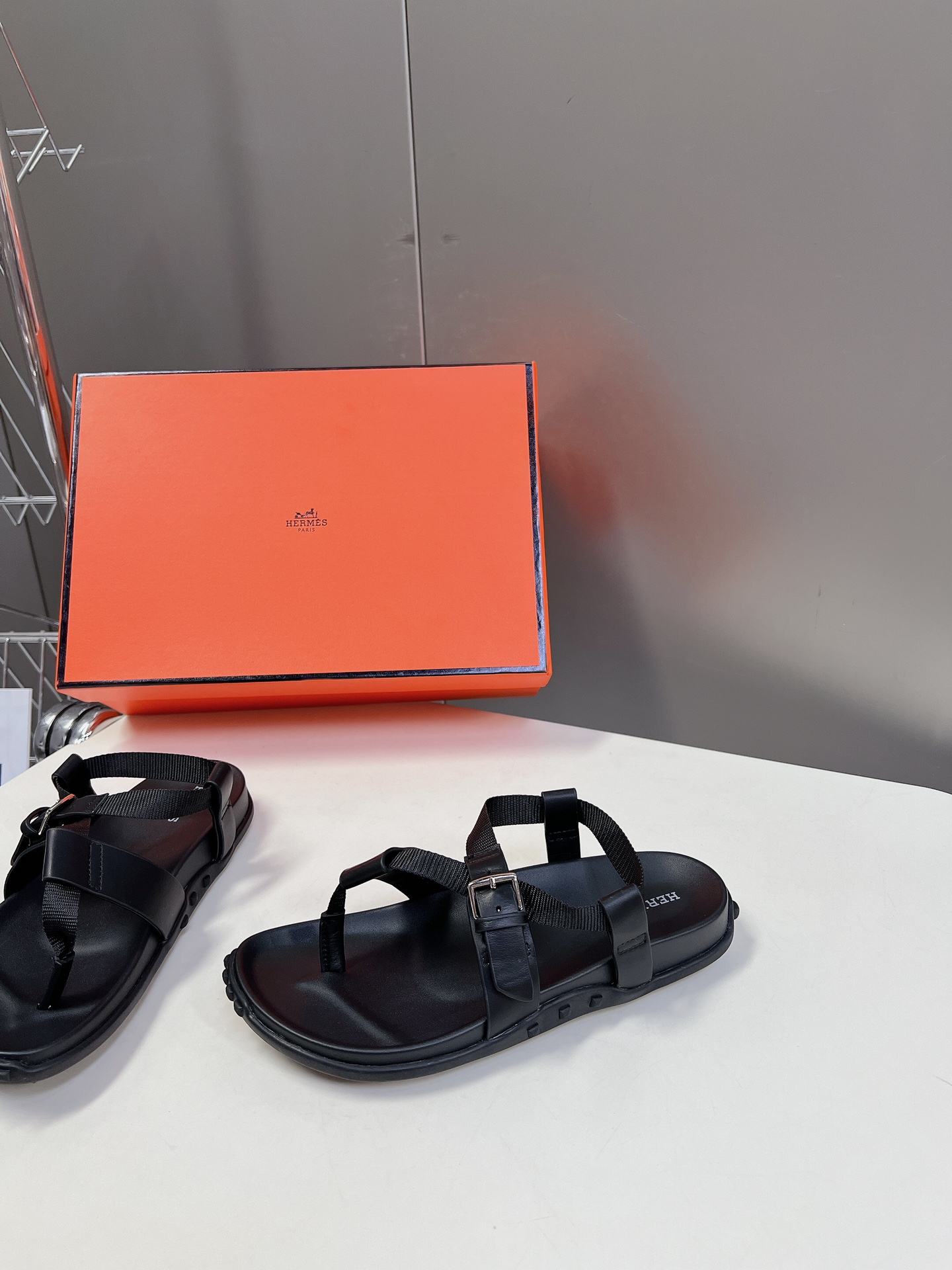에르메스 Hermès S/S 2024 샌들