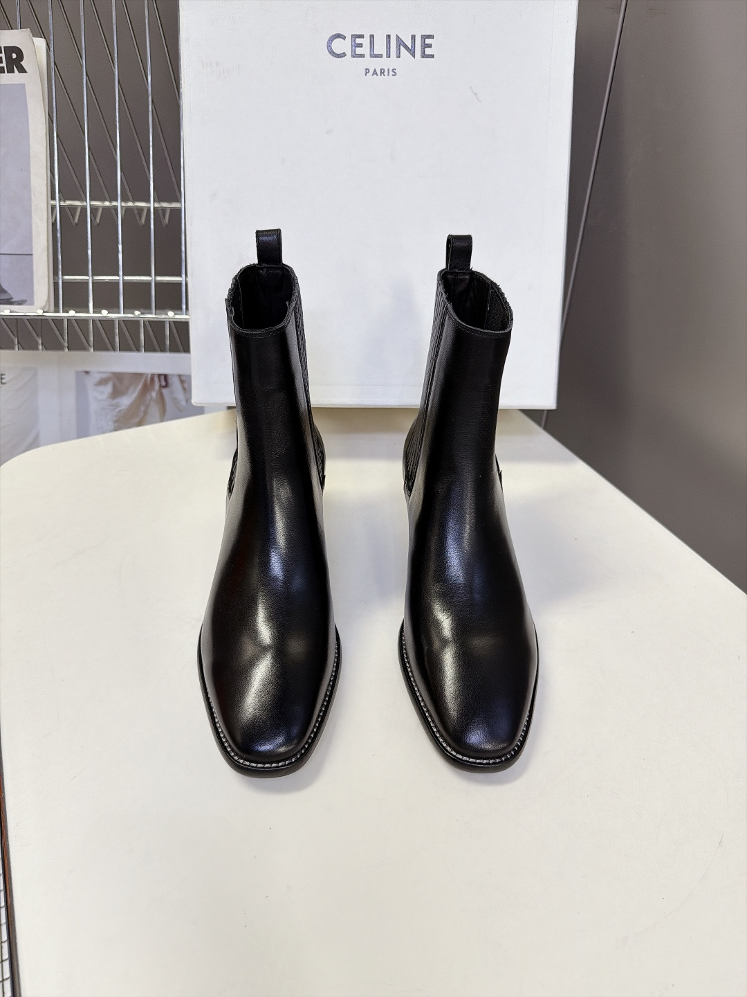 셀린느 신상 첼시 앵클부츠 4.5cm