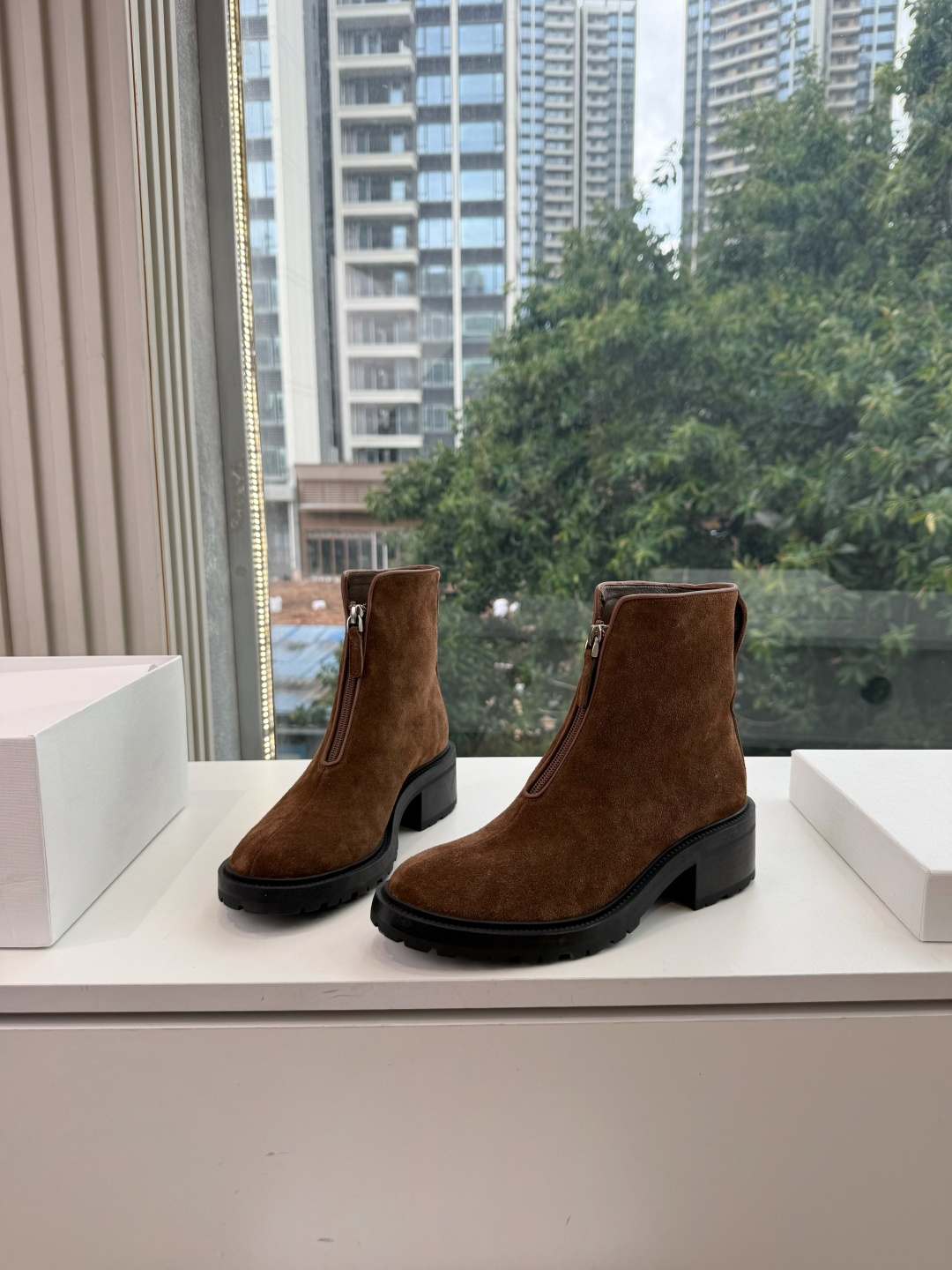 더로우 2026 신상 집업 앵클부츠