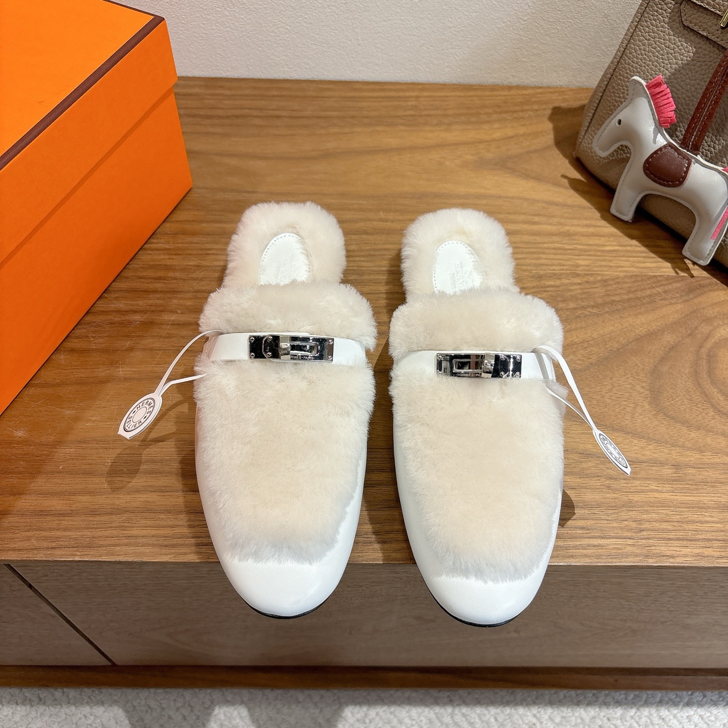 에르메스 신상 Oz 뮬