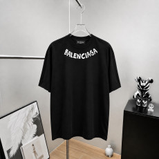 발렌시아가 플로킹 프린트 반팔티