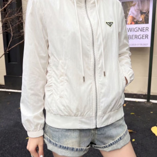 프라다 2026FW 신상 자켓