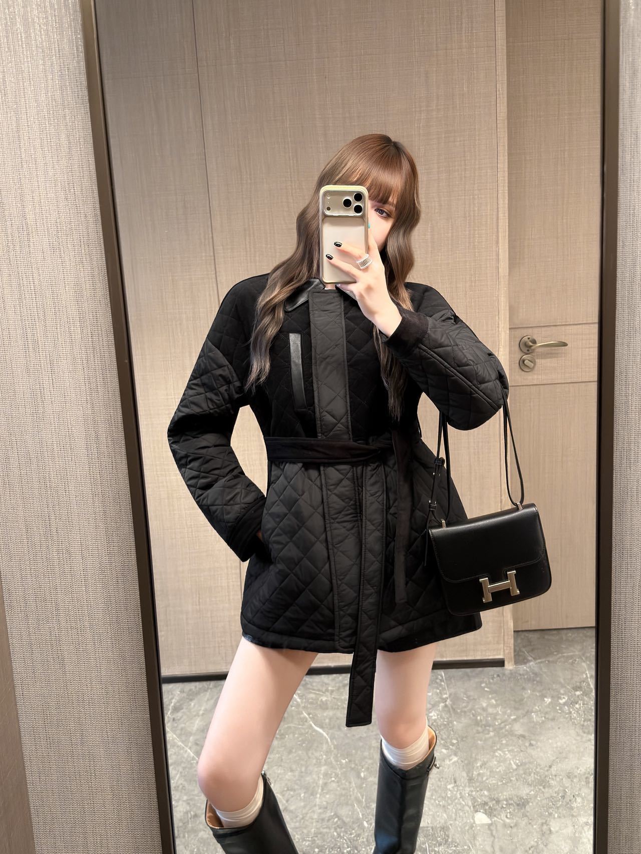 에르메스 2026FW 신상 레더 카라 자켓
