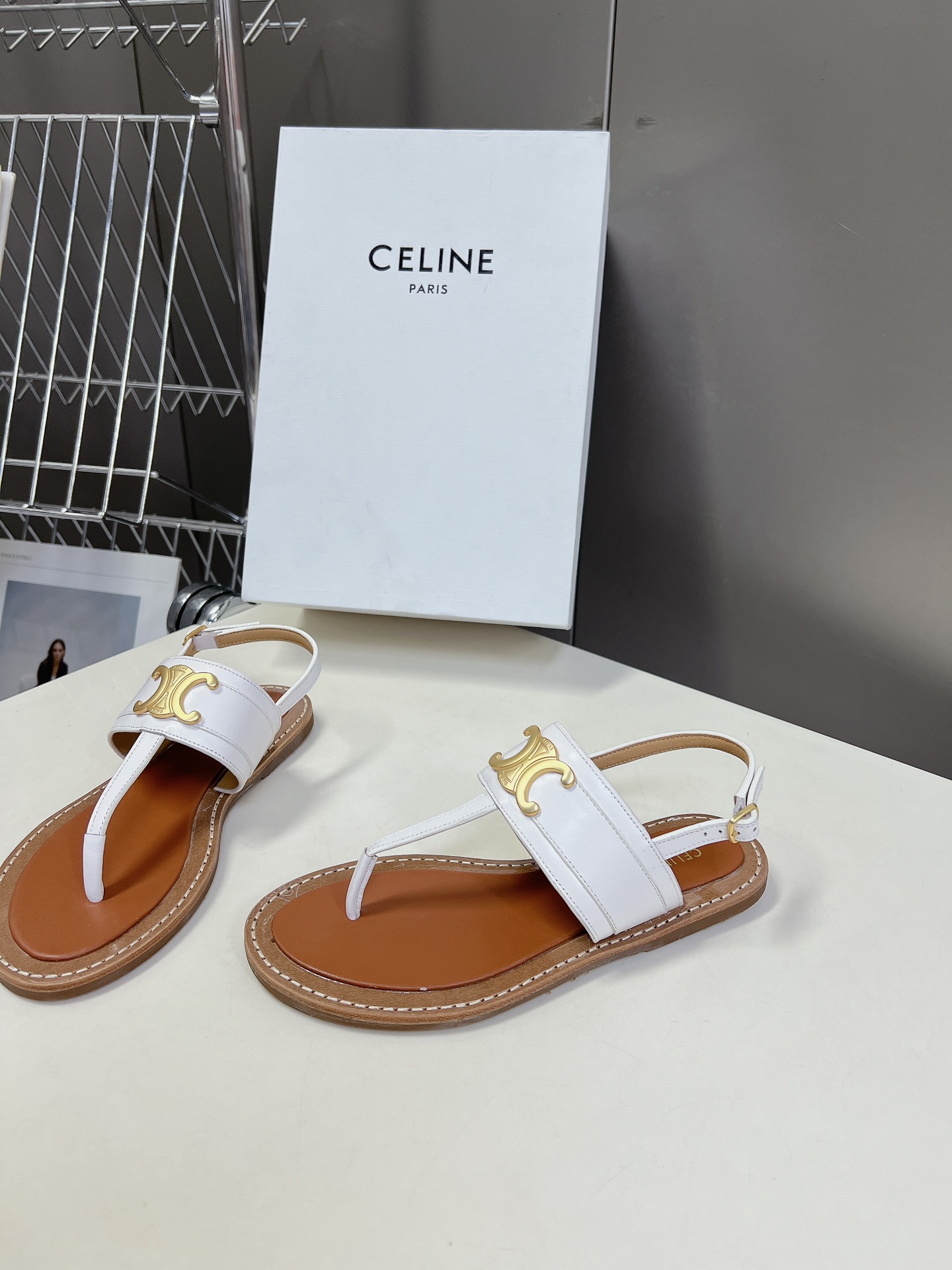 CELINE 24SS 트리오페 림피아 샌들