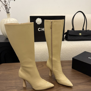 샤넬 2026 포인티드 토 하이부츠 9cm