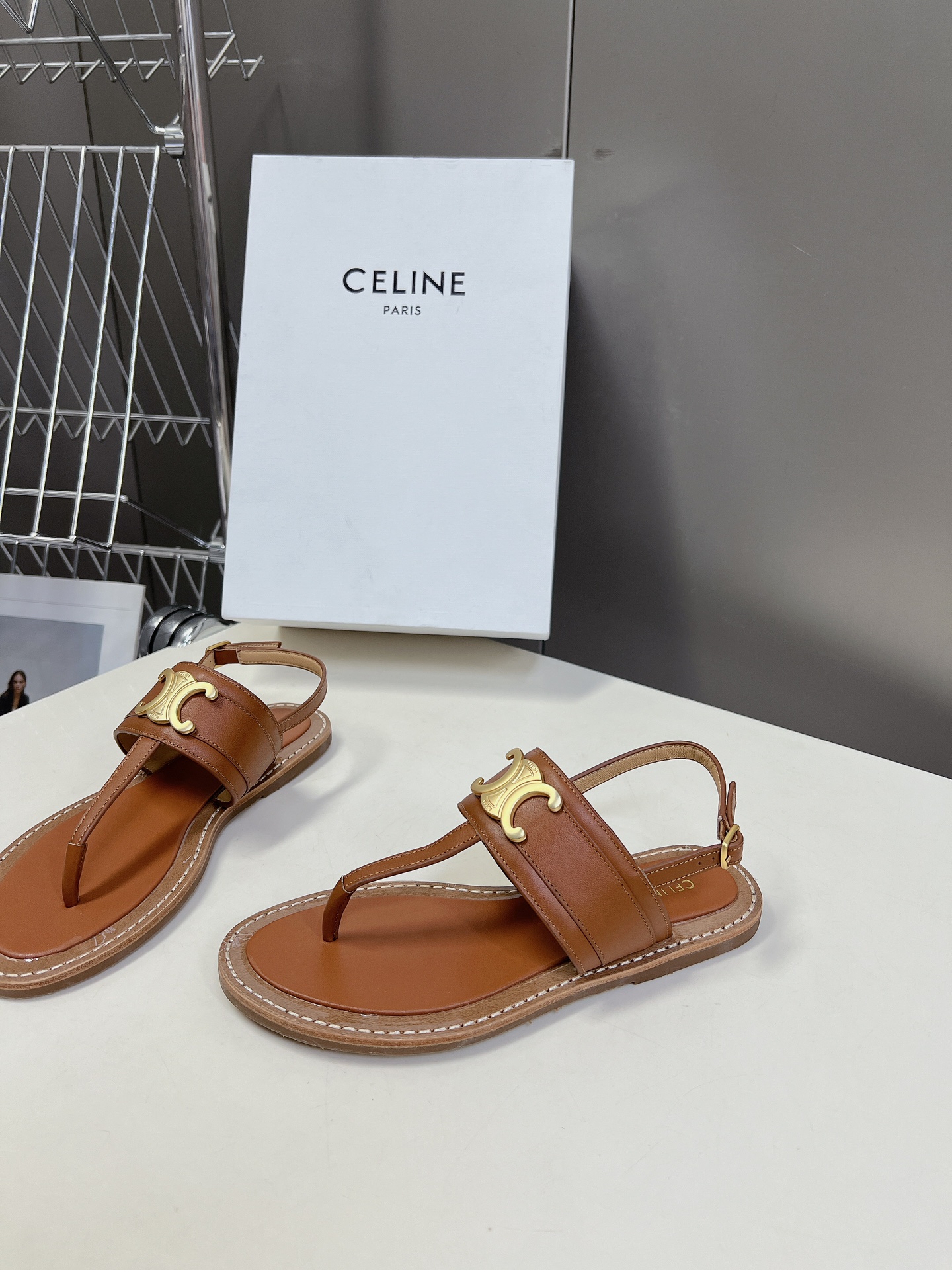 CELINE 24SS 트리오페 림피아 샌들