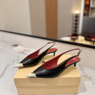 발렌티노 신상 포인티드 토 슬링백 4.5cm