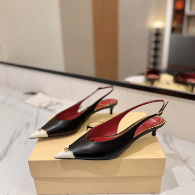 발렌티노 신상 포인티드 토 슬링백 4.5cm