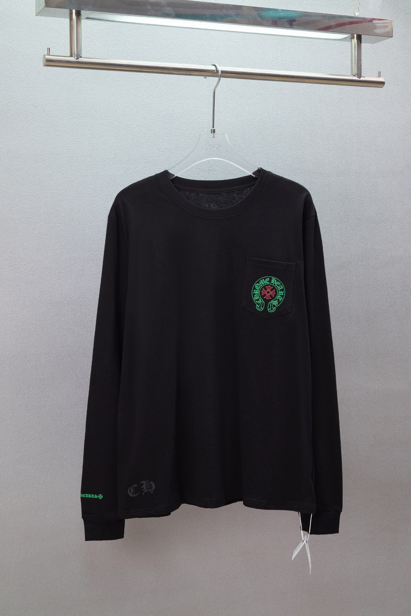 크롬하츠 포켓 홀스슈 프린팅 긴팔티