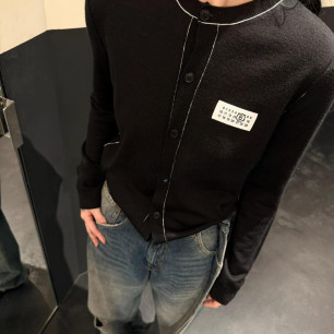 마르지엘라 2026FW 신상 니트 가디건