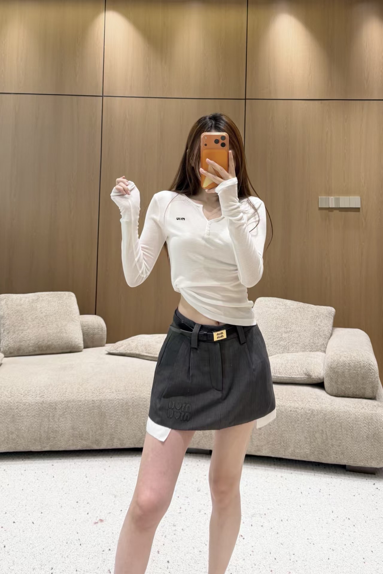 미우미우 26 가을·겨울 신상 벨티드 스커트