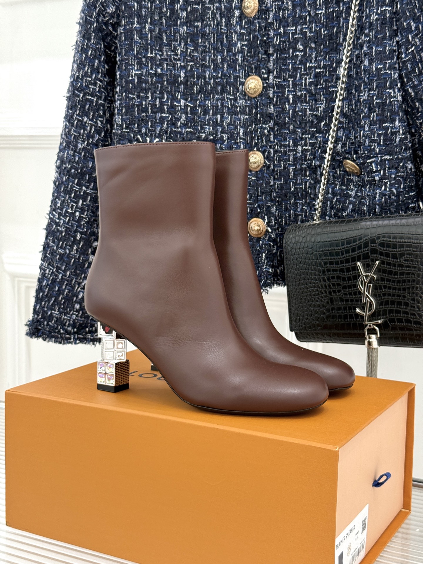 루이비통 26FW 신상 큐브 앵클부츠