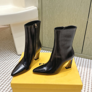 펜디 2026 신상 앵클부츠 9.5cm