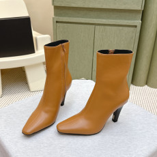 생로랑 신상 스퀘어토 힐 앵클부츠 7.5cm