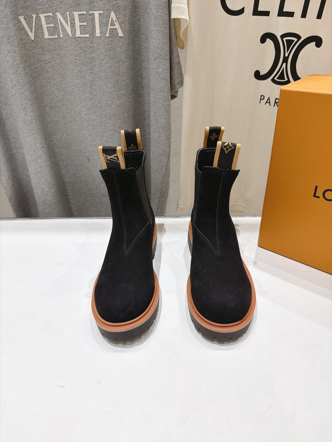 루이비통 26SS 신상 첼시 앵클부츠