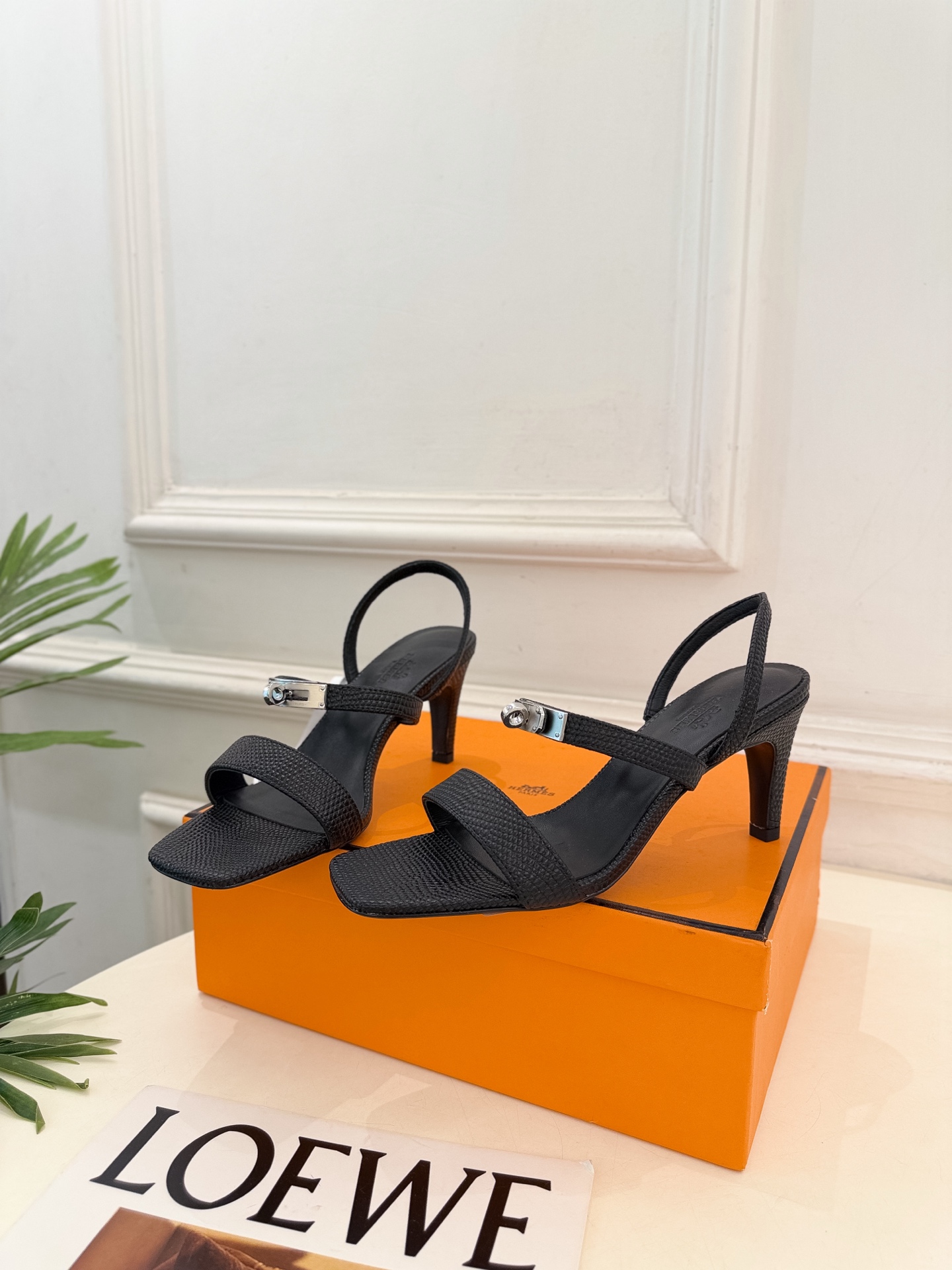 에르메스 26 신상 Glamour 힐 샌들 7.5cm