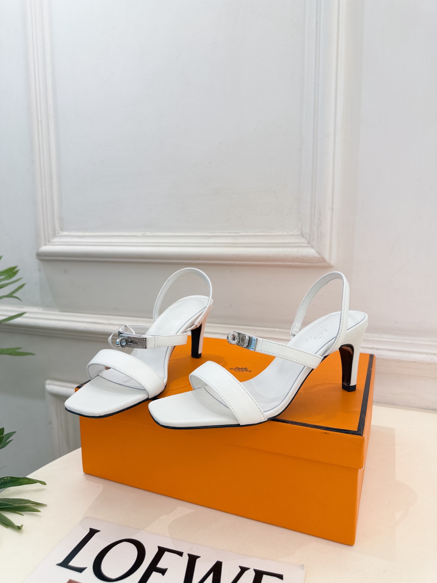 에르메스 26 신상 Glamour 힐 샌들 7.5cm