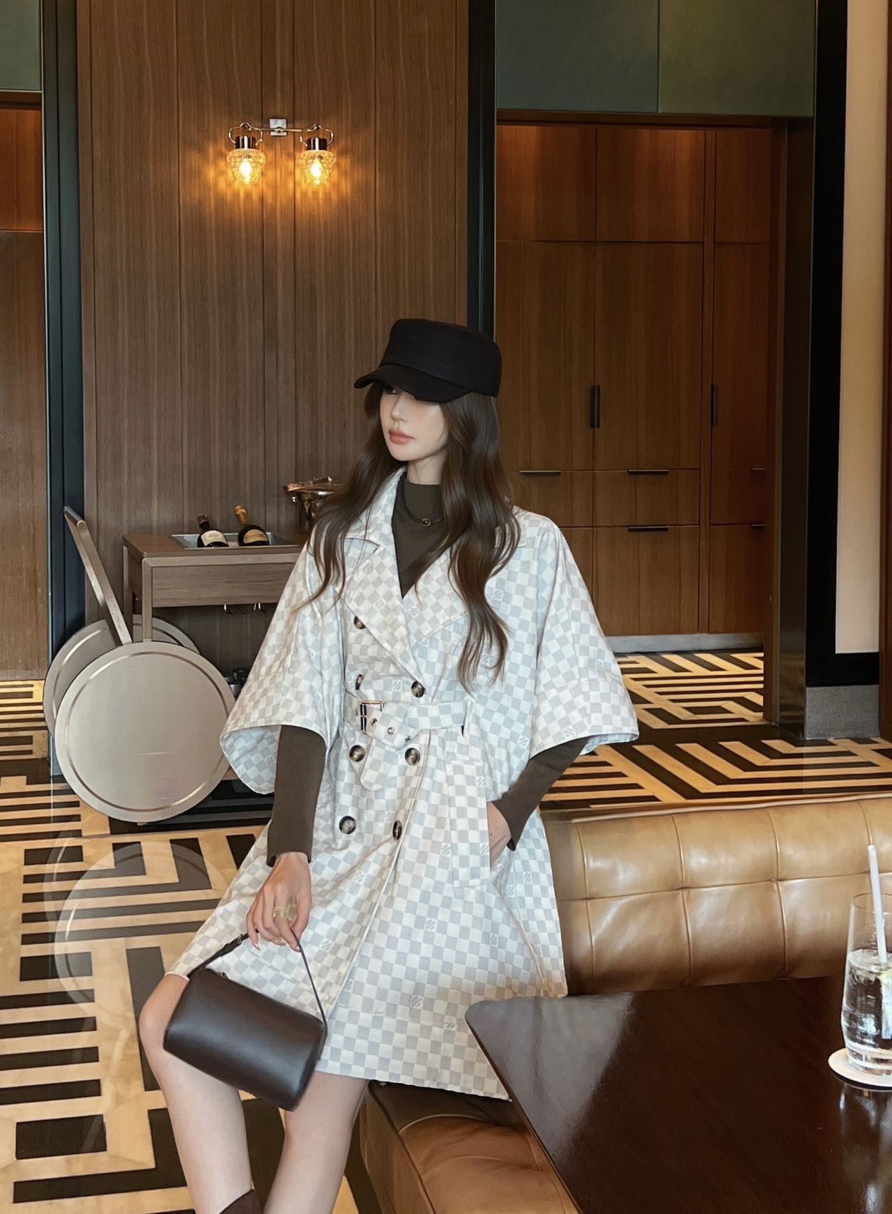 루이비통 2026FW 신상 케이프 자켓