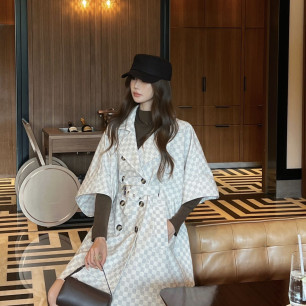 루이비통 2026FW 신상 케이프 자켓