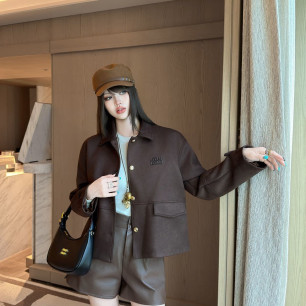 미우미우 2026FW 신상 카라 자켓